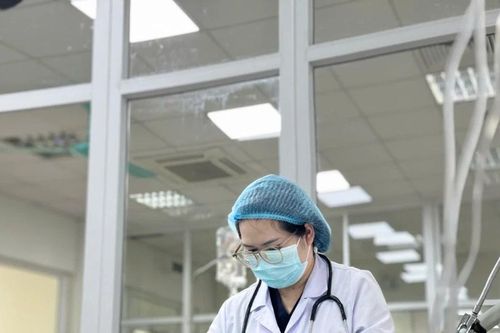 Suy đa tạng nguy kịch vì mang 'vi khuẩn ăn thịt người' từ Thái Lan