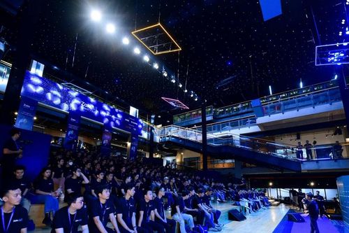 Chuyên gia NVIDIA, OpenAI… thảo luận về tương lai của AI Việt