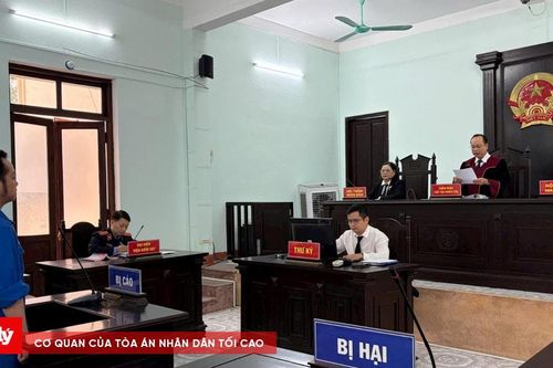 Nhân viên bưu cục lĩnh án sau gần hai năm bỏ trốn