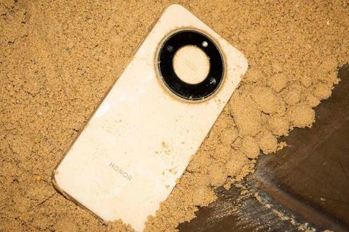 Smartphone siêu bền: Thả rơi, ngâm nước thoải mái và pin dung lượng lớn