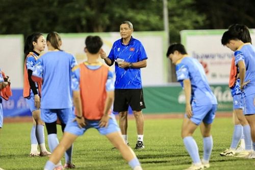 Tuyển nữ Việt Nam đấu Philippines 18:30, siết bóng bổng