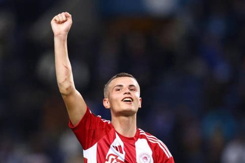Man Utd nhắm Christos Mouzakitis giá 25 triệu bảng