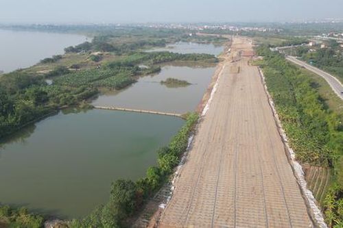 Cận cảnh tuyến đường kết nối di sản dọc sông Hồng gần 10.000 tỷ đồng
