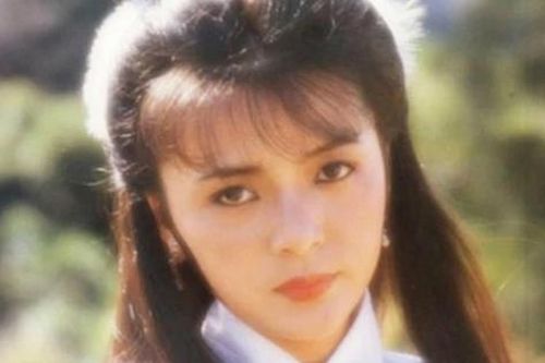 Cuộc đời nhiều thăng trầm của 'Tiểu Long nữ' từng khiến 2 tài tử si mê, sống lặng lẽ ở tuổi 65