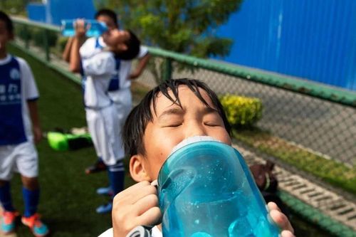 Cú sốc mới từ Trung Quốc: Tạo nước ngọt rẻ hơn nước máy và hydro xanh 'tự sinh ra' từ biển