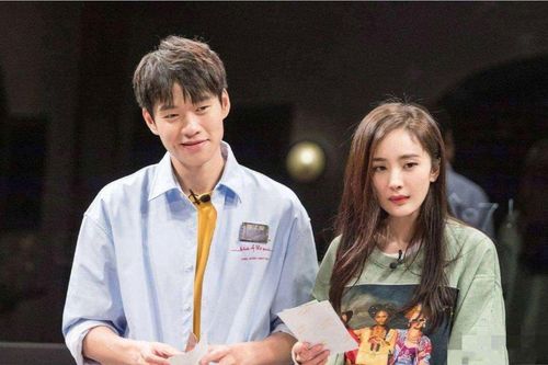 Dương Mịch được bắt gặp 'đụng mặt' tình tin đồn là thiếu gia tài phiệt, thái độ gây ngỡ ngàng