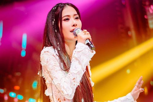 Nam Em lên tiếng khi bị nói hết thời chỉ có quán bar mời hát, hé lộ luôn mức cát-xê