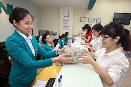Gửi tiết kiệm ngân hàng thế nào để sinh lợi tối đa?