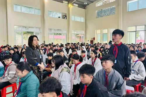 Nỗ lực xây dựng môi trường học đường không khói thuốc