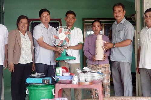 Những mái ấm mở đường thoát nghèo