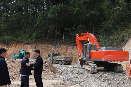 '4 tại chỗ' trong cuộc chiến với thiên tai