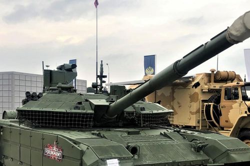 T-90: ca ngợi sản xuất ở Ấn Độ, tổn thất ở Ukraine
