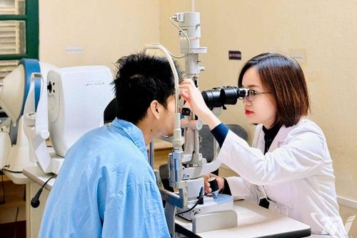 Phẫu thuật thành công trường hợp chấn thương mắt nặng do tai nạn lao động