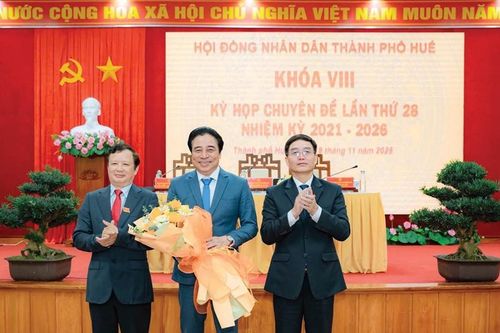 Khi lãnh đạo chủ chốt tỉnh, thành phố không phải người địa phương