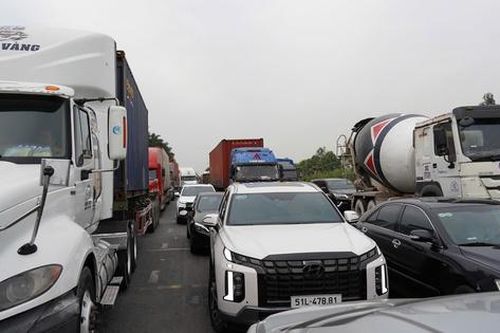 Lộ trình kiểm soát khí thải: Đồng hành tháo gỡ khó khăn cho doanh nghiệp vận tải