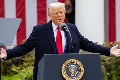 Bước ngoặt có hệ thống 'America First'