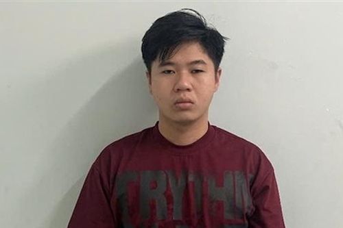 Nam thanh niên bị bắt quả tang khi chế tạo súng để bán kiếm lời
