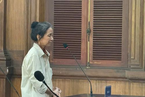 'Rút ruột' gần 19 tỷ đồng, nữ kế toán 2 trường THPT lãnh án chung thân
