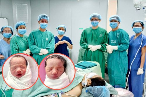 Mẹ bầu song thai từng được 'nuôi tạm' bàn tay ở cẳng chân sinh con an toàn