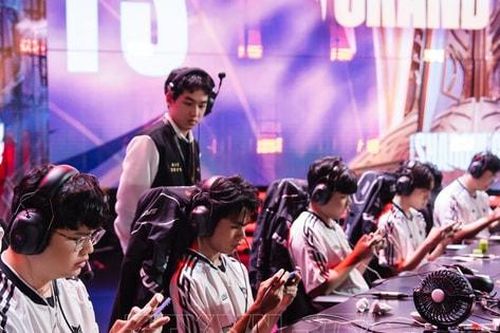 Đội Full Sense lên ngôi vô địch thế giới, Thái Lan được dự báo sẽ cạnh tranh HCV ESport tại SEA Games 33