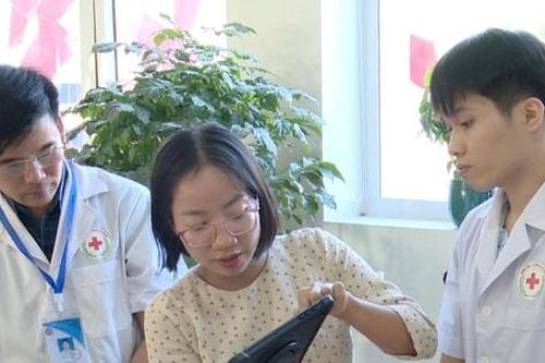 Xã Phượng Dực đưa AI vào khám sàng lọc bệnh