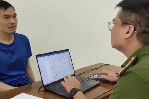 Túng thiếu, thanh niên mượn xe máy bạn gái đi cướp vàng