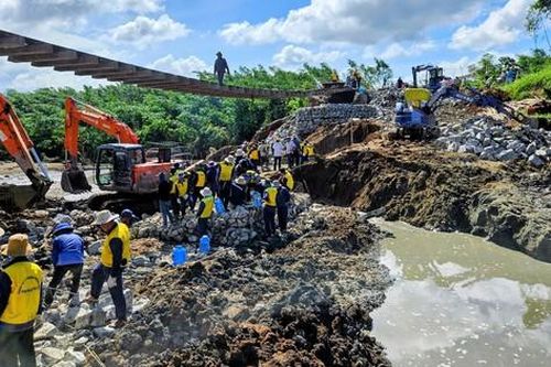 Tuyến đường sắt Bắc - Nam bị tuyên bố 'tình huống khẩn cấp'