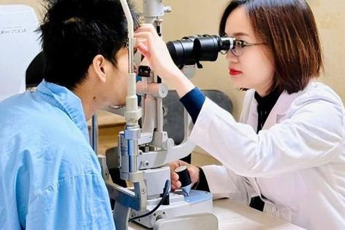 Mắt dập nát do tai nạn lao động, bệnh nhân được cứu thoát nguy cơ mất thị lực
