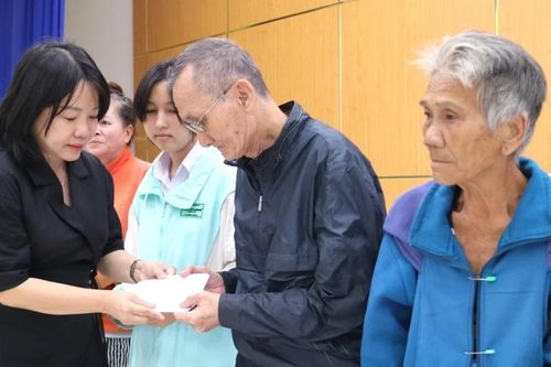 Ban tổ chức cuộc thi 'Chống hàng giả và lừa đảo trực tuyến' hỗ trợ người dân bị thiệt hại do mưa lũ