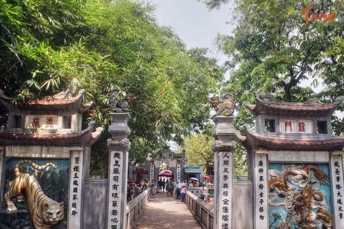 Điều ít biết về ngôi đền nổi tiếng nhất Hà Nội