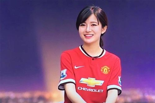 MC Tú Linh ngậm ngùi chia tay K+ sau 10 năm gắn bó