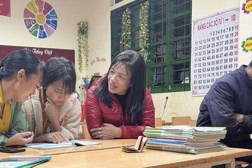 Hành trình của những người xóa mù chữ vùng cao