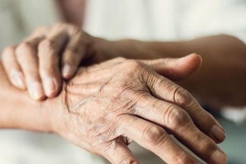 Liệu pháp tế bào gốc trị Parkinson của Trung Quốc đạt hiệu quả kỷ lục