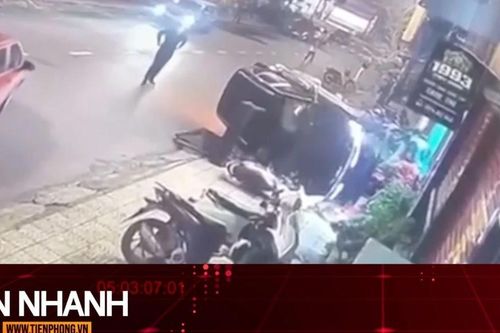 TIN NHANH: Tình huống pháp lý vụ lái ô tô tông vào nhóm người trước quán nhậu