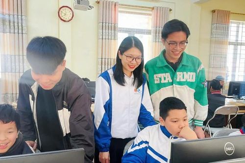 Tuổi trẻ Thái Nguyên tình nguyện vùng cao