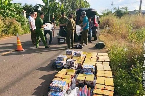 Cuộc truy đuổi, vây bắt nghẹt thở đối tượng vận chuyển 493 kg pháo nổ