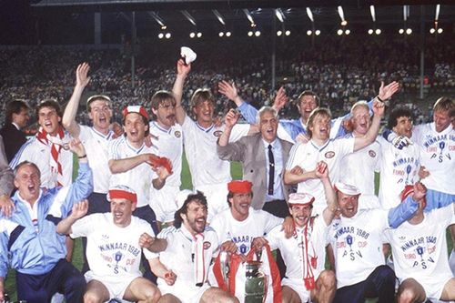 DNA PSV Eindhoven: từ Philips đến đỉnh châu Âu 1988