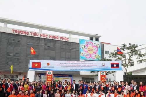 Bộ Giáo dục và Thể thao Lào khảo sát, chia sẻ kinh nghiệm về kiểm tra, đánh giá học sinh tại Nghệ An
