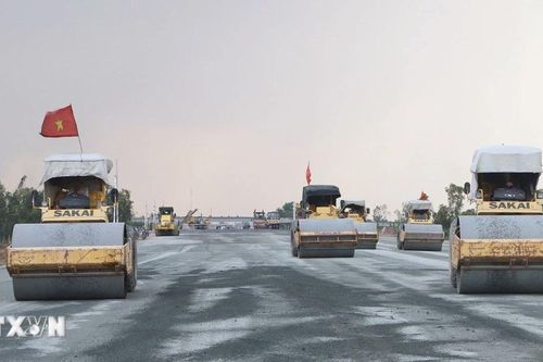 Điều chỉnh kế hoạch đầu tư công trung hạn giữa Bộ Xây dựng và hai Ngân hàng