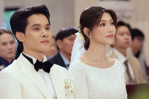 Á hậu Vbiz thông báo mang thai con đầu lòng sau 1 tháng làm đám cưới với chồng thiếu gia