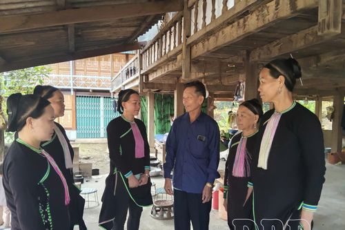 Dòng họ bình yên bên sông Đà