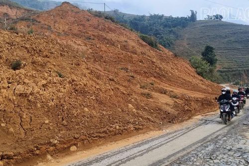 Cần sớm khắc phục triệt để sạt lở trên Tỉnh lộ 152