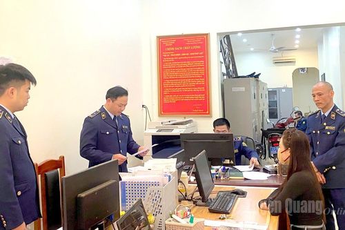 Xử phạt 50 triệu đồng hành vi kinh doanh thực phẩm không rõ nguồn gốc