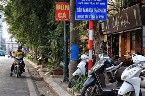 Hà Nội siết quản lý giao thông tại 'điểm nóng', chấn chỉnh dừng đỗ tùy tiện