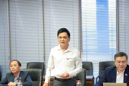 Thường trực Hội đồng Dân tộc làm việc với các bộ, ngành