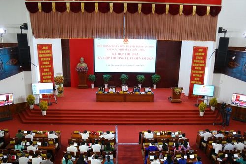 Khắc phục tình trạng cán bộ cấp xã vừa thừa vừa thiếu
