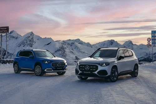 Mercedes giới thiệu phiên bản GLB chạy thuần điện