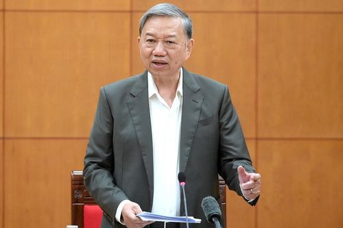 Tổng Bí thư: Nghiên cứu, bổ sung cơ cấu có đại biểu Quốc hội là người khuyết tật