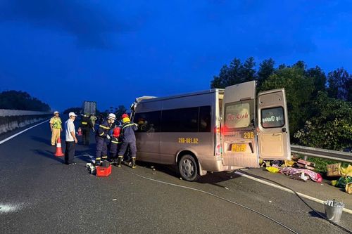 Xe khách va chạm xe đầu kéo trên cao tốc: Nạn nhân kể lại giây phút kinh hoàng