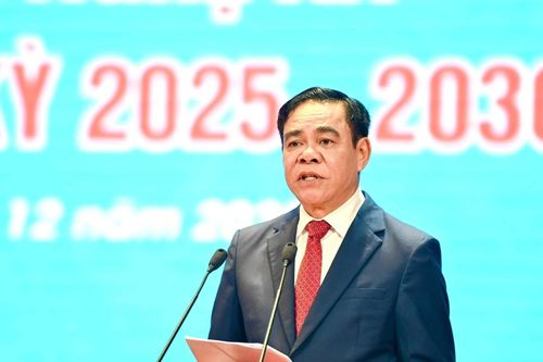 Tuyển 829 chỉ tiêu, Chủ tịch Nghệ An cảnh báo xử lý nghiêm can thiệp tuyển dụng